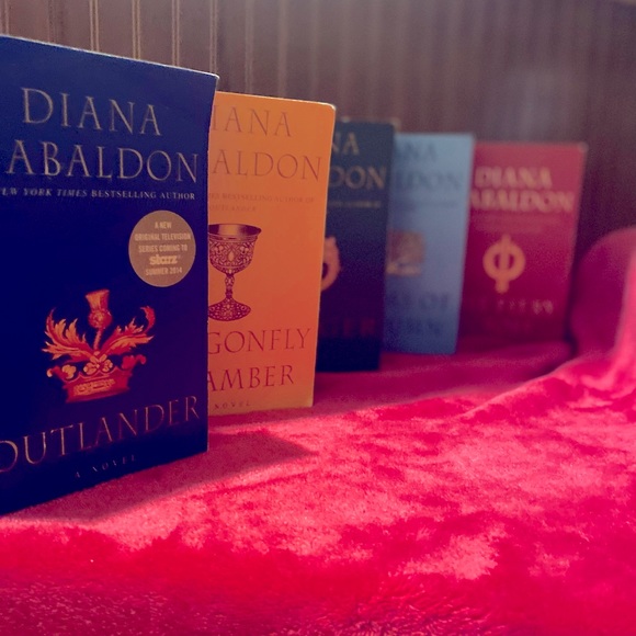 Other - OUTLANDER BOOKS! Diana Gabaldon First 5 of ‘Outlander’. Perfect condition.
